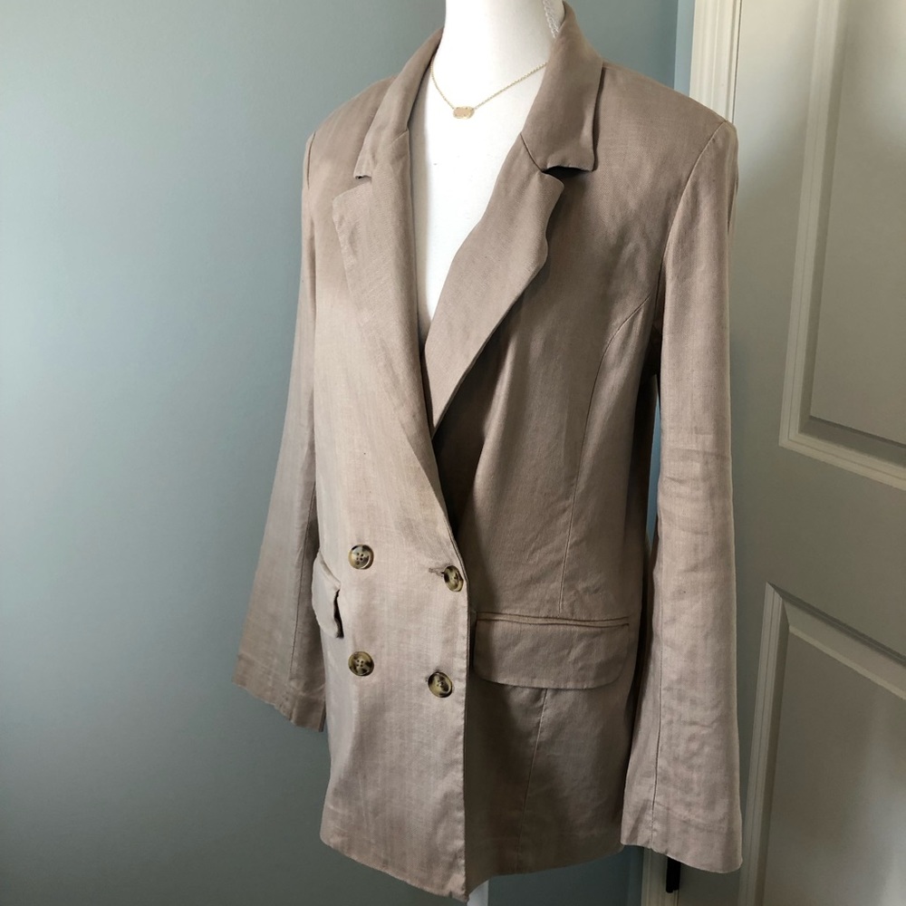 Evereve Linen Blend Stretch Double Breasted Blazer/Jacket Tan. Small